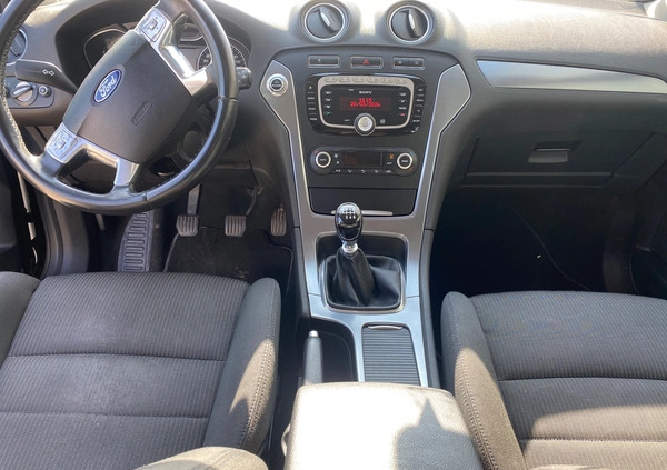 Ford Mondeo cena 26700 przebieg: 222000, rok produkcji 2010 z Wieliczka małe 92
